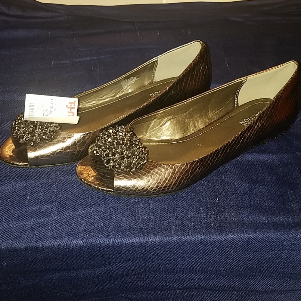 Womens shoes